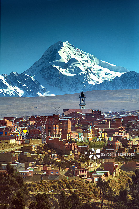 玻利维亚埃尔阿尔托的瓦伊纳波托西山，安第斯山脉图片素材