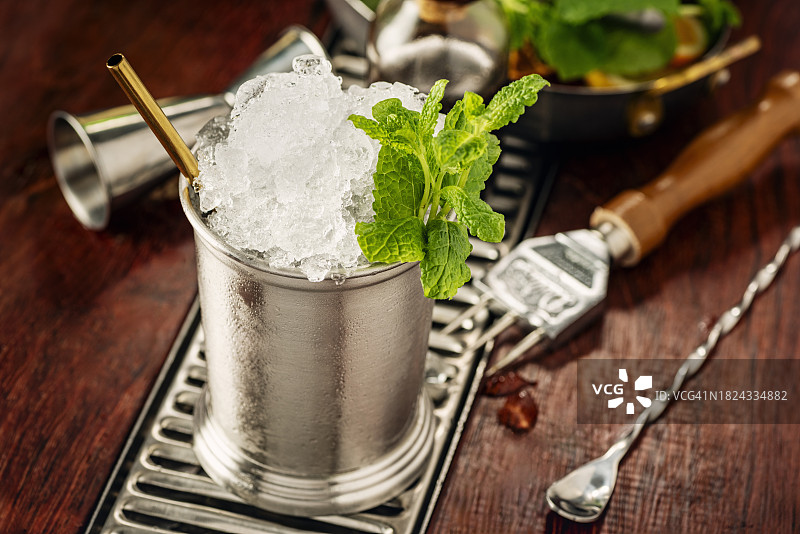 薄荷朱雷普鸡尾酒图片素材