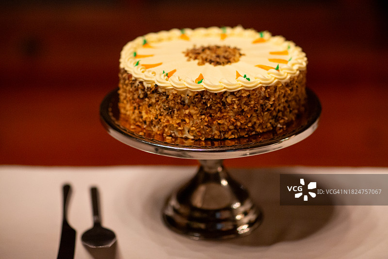 核桃胡萝卜蛋糕图片素材