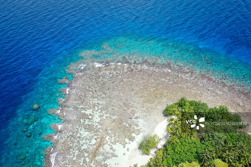 楚克泻湖鸟瞰图片素材