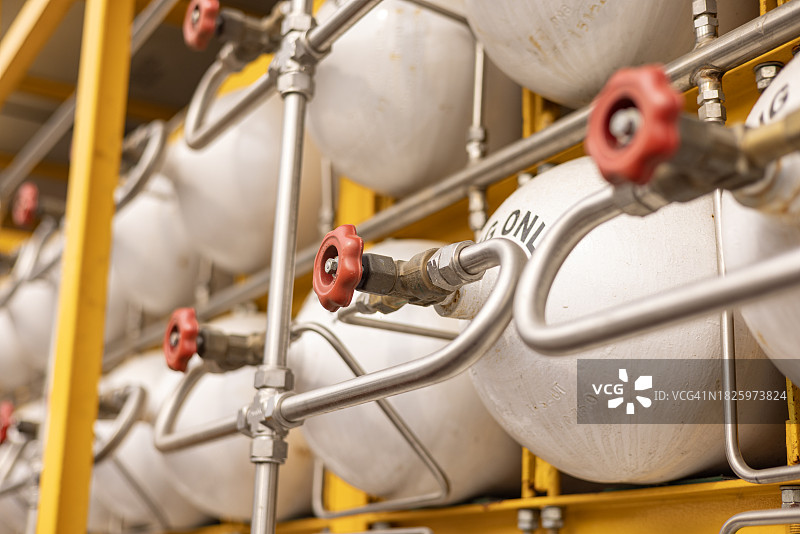 天然气：CNG（压缩天然气）气瓶图片素材
