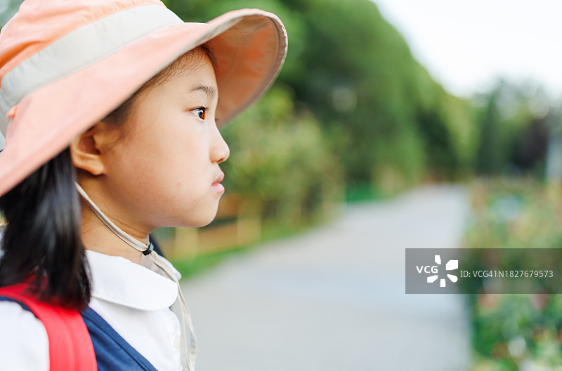 小女孩特写图片素材
