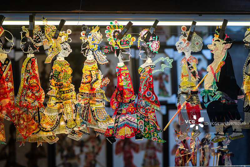 成都锦里街的中国皮影戏图片素材
