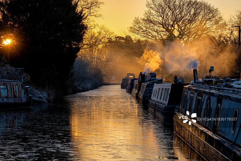 埃尔斯米尔岛的冰冷早晨图片素材
