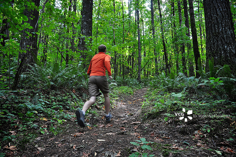 越野跑者图片素材