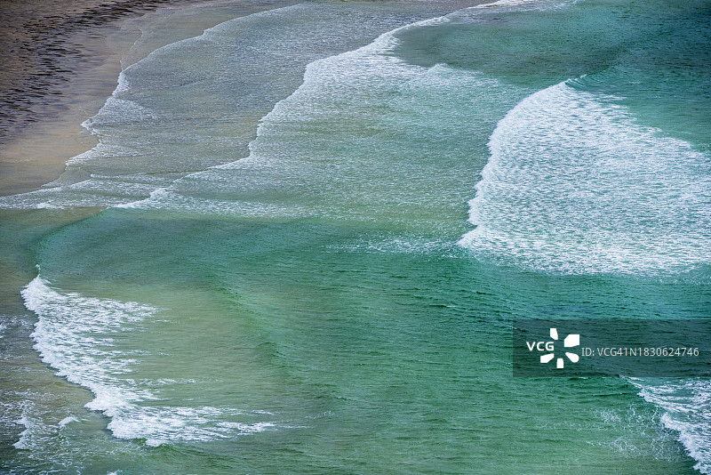 翻滚的海浪图片素材