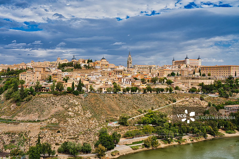 西班牙卡斯蒂利亚-拉曼查托莱多景色图片素材
