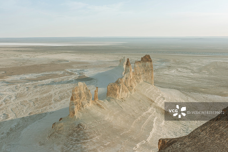 西哈萨克斯坦曼吉斯套博斯日拉的龙脊山，古特提斯海洋的底部图片素材