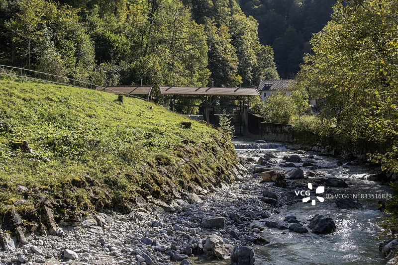 德国上巴伐利亚：帕特纳赫山河水坝风光图片素材