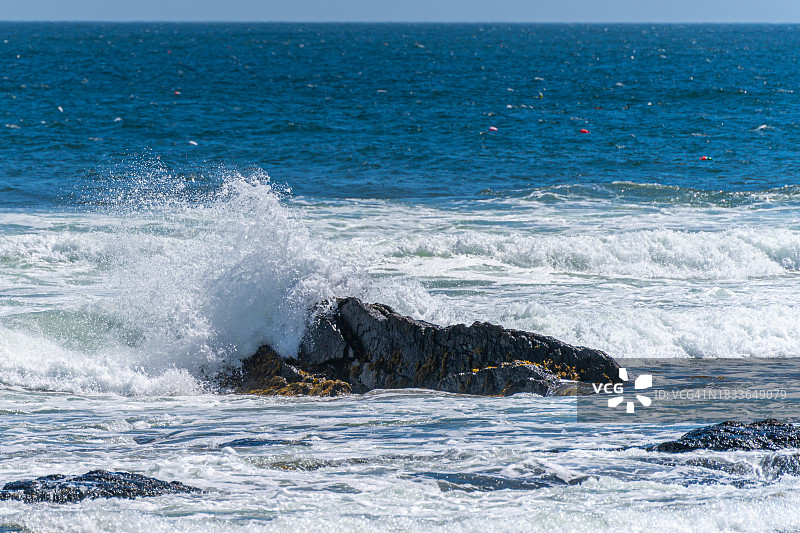 美国缅因州巴斯港的壮丽海景图片素材