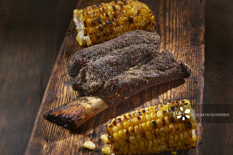 干 rubs 烟熏牛肋骨图片素材