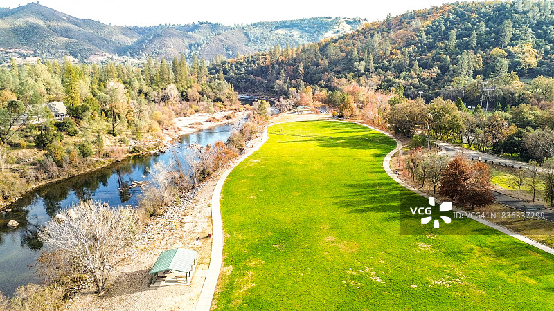 加利福尼亚州美国河畔的公共公园图片素材