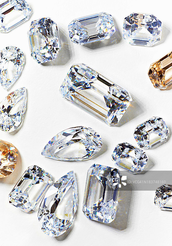 外观类似钻石的立方氧化锆图片素材