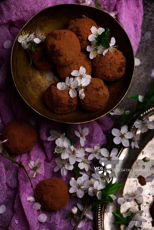 梅花巧克力松露图片素材