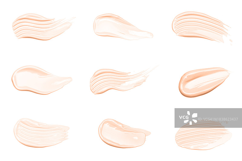 一组米色化妆品色板，展示2024年潘通流行色—蜜桃色图片素材