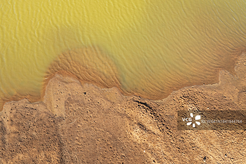澳大利亚内陆泥泞水域特写图片素材