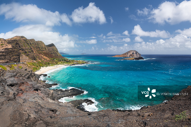 夏威夷马卡普海滩碧绿海水全景图片素材