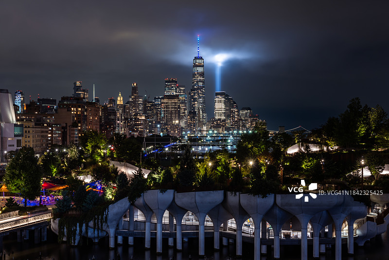 纽约“光之致敬”纪念活动阴天景观图片素材