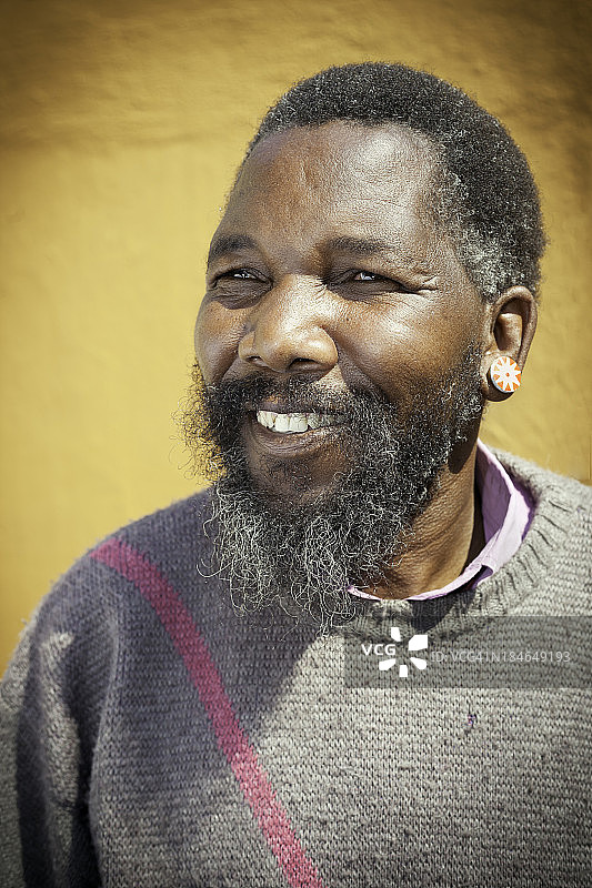 快乐的非洲男人图片素材