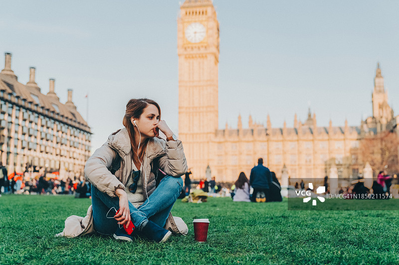 不高兴的英国学生图片素材