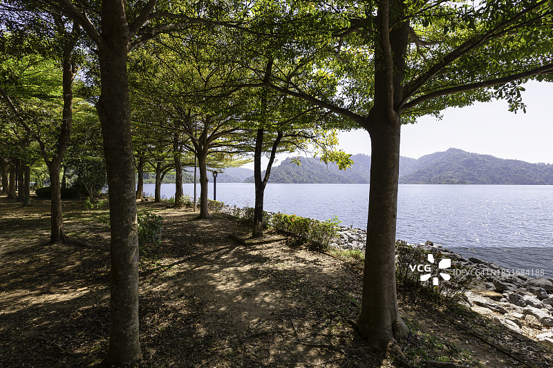 泰国那空那育府坤丹坝的湖光山色图片素材