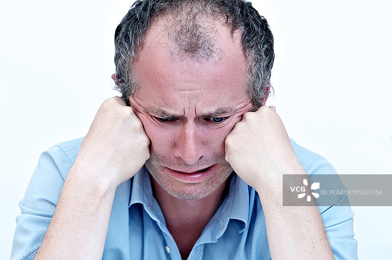 焦虑的男人图片素材