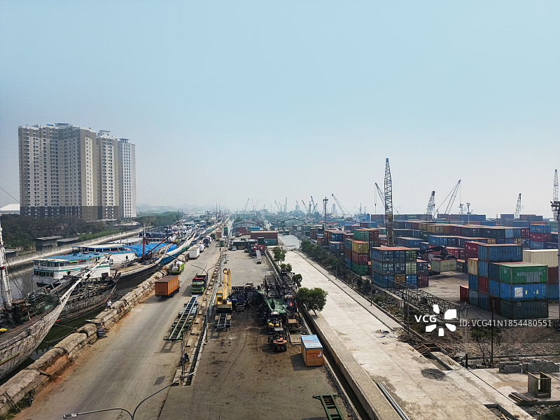 雅加达巽他格拉巴老港的无人机视角图片素材