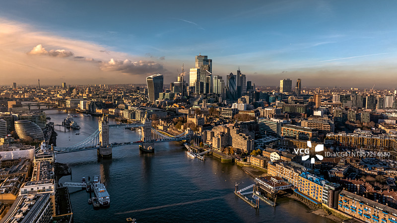 伦敦和塔桥的航拍图片素材