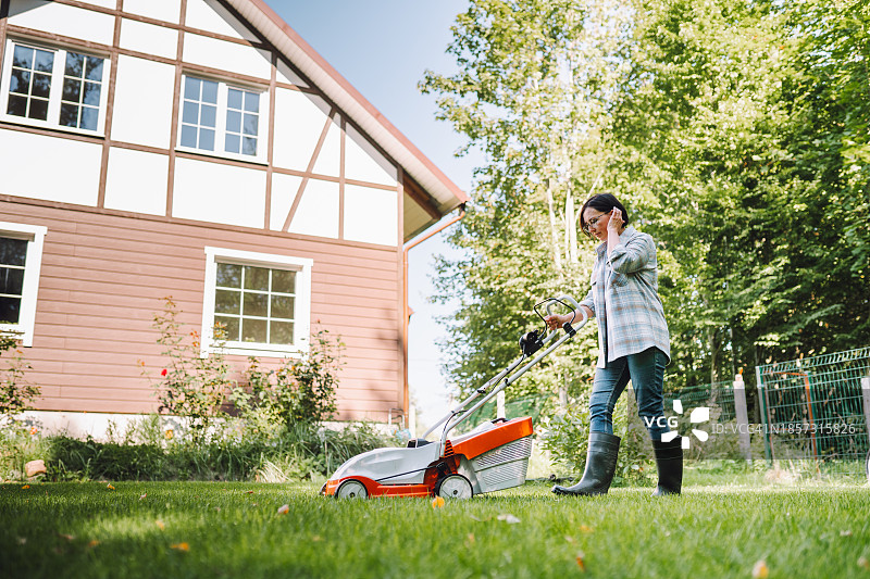电动园林设备噪音图片素材