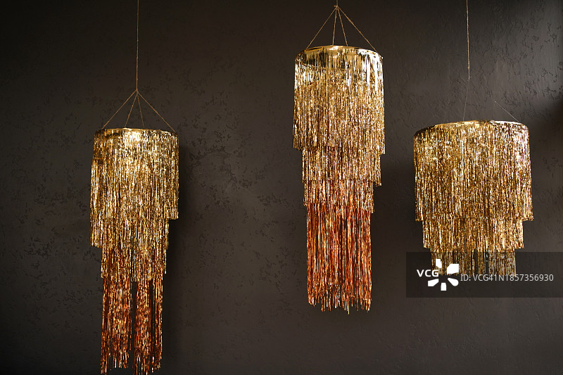 金色箔装饰黑色背景图片素材