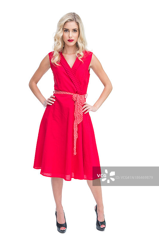 身穿红色连衣裙的美丽女人图片素材