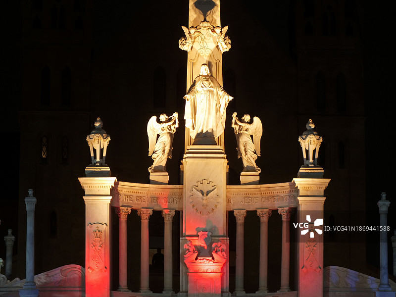 圣帕特里克教堂夜景图片素材