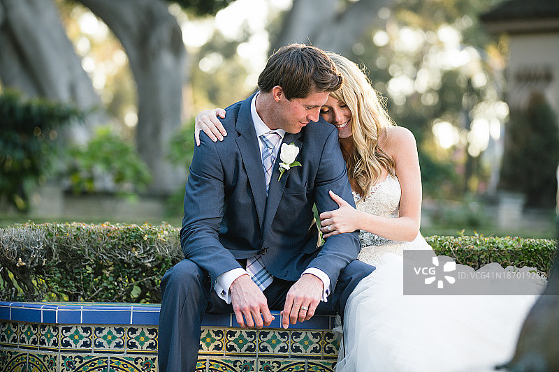 婚礼的夫妇图片素材