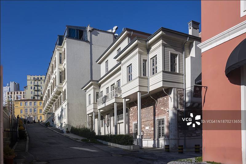 土耳其伊斯坦布尔老城区的托普哈内区图片素材