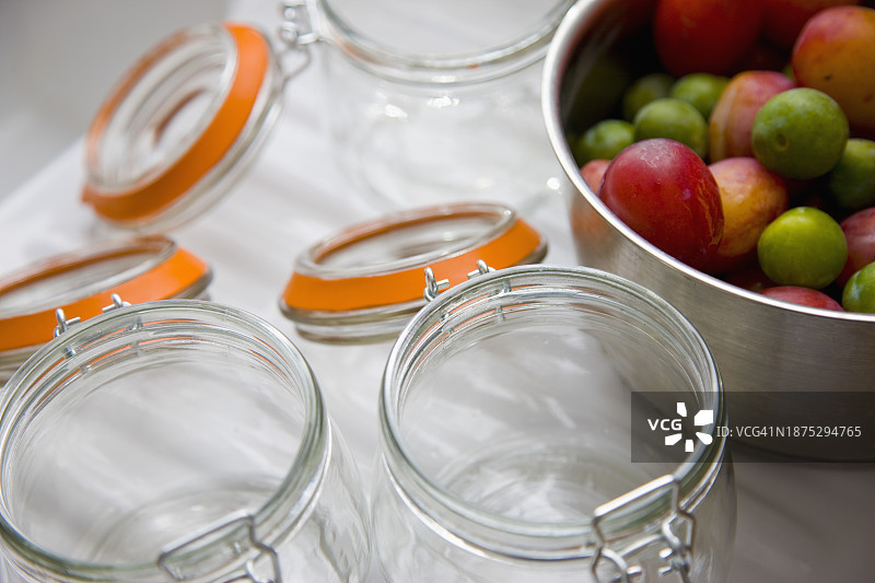 制作果酱的原料和设备图片素材