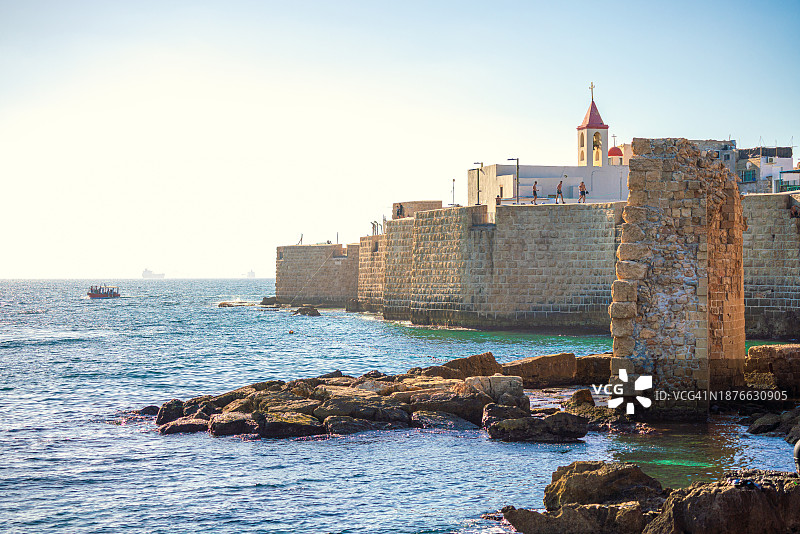 以色列阿卡地中海沿岸城墙景观图片素材