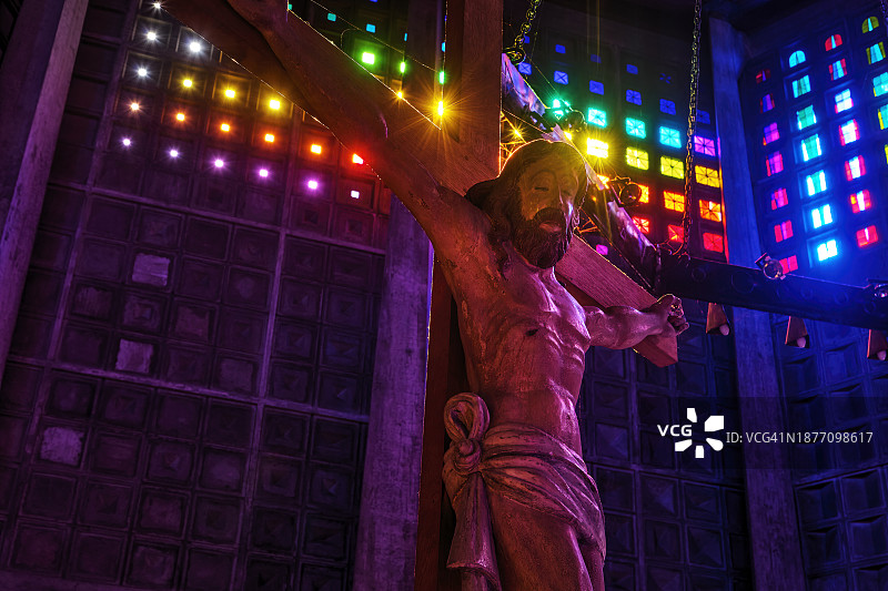 法国圣雷米-德巴卡拉教堂图片素材