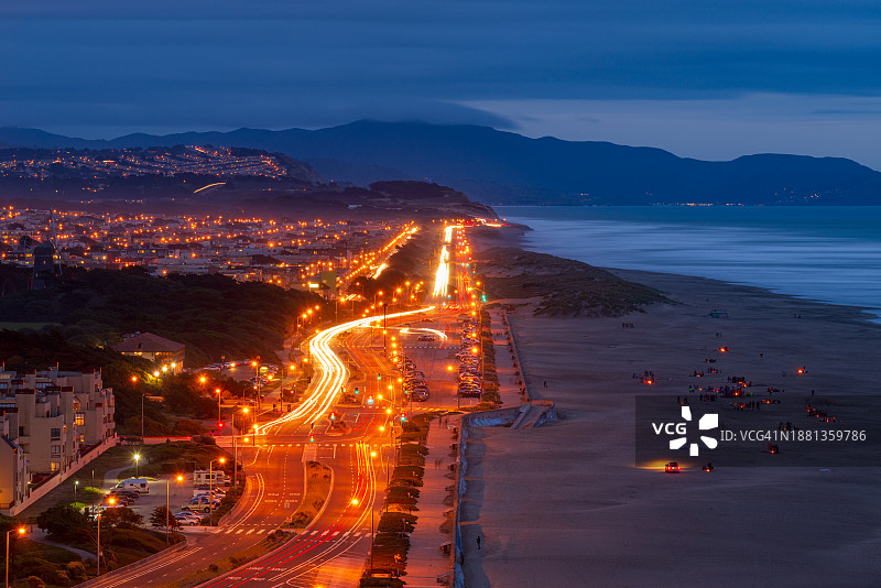 加利福尼亚州旧金山1号公路夜景图片素材