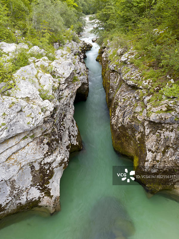 索卡河峡谷风光图片素材