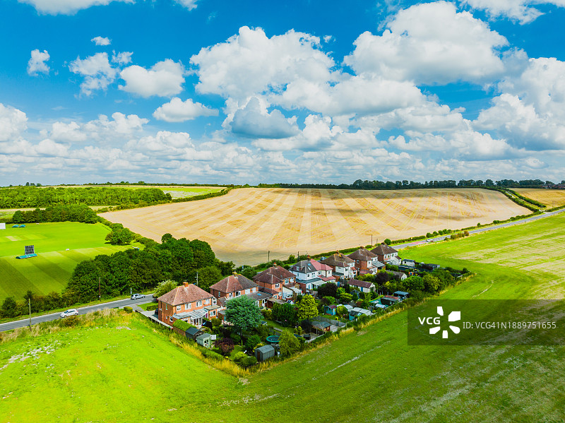英国邓斯特布尔附近的住宅开发项目图片素材