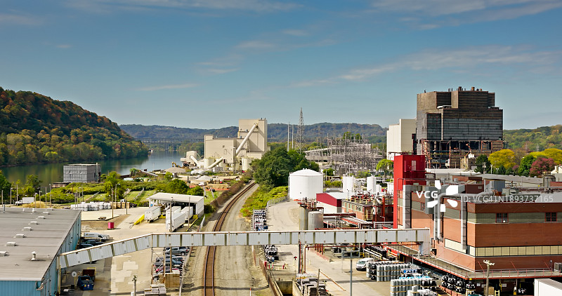 斯普林代尔契斯威克发电站的低空航拍图片素材