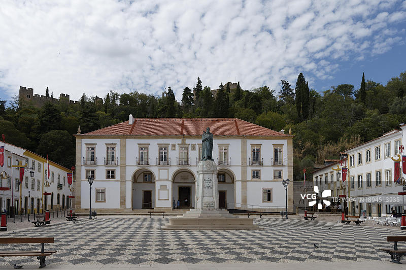 葡萄牙圣塔伦区托马尔市的共和国广场图片素材