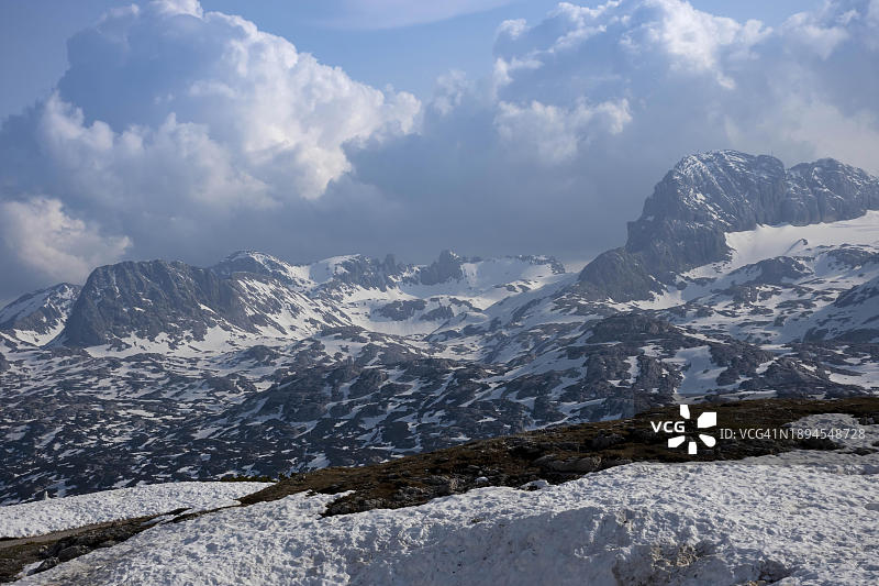 奥地利达赫施泰因山克里彭施泰因山五指观景台壮丽山景全景图片素材