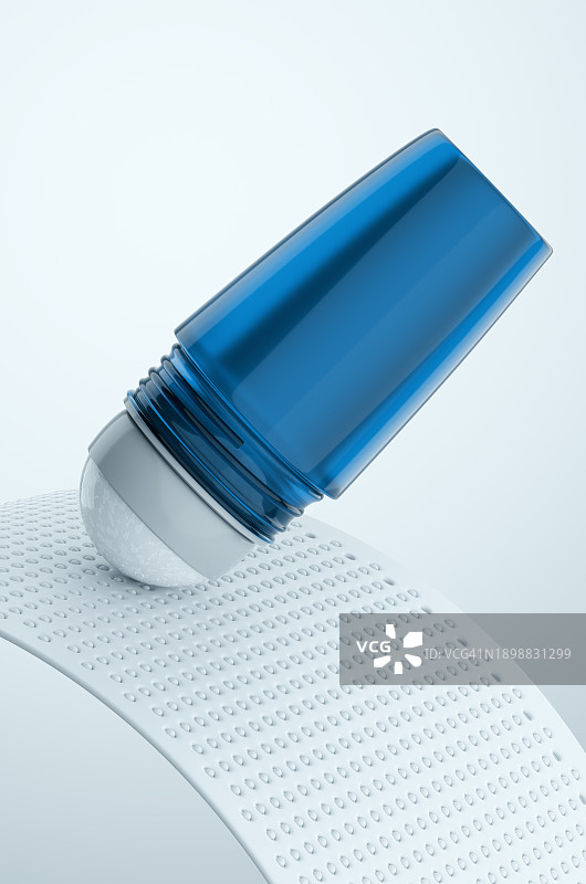 白色背景下与表面接触的塑料滚珠除臭剂特写图片素材