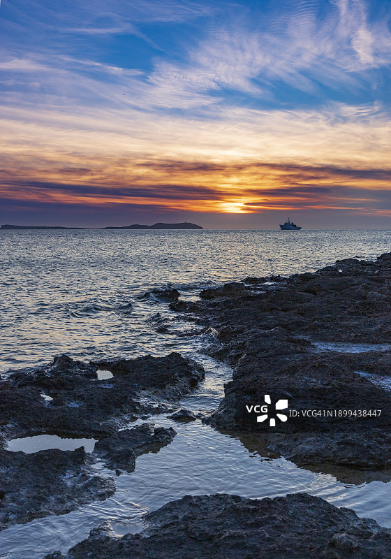 伊维萨岛的日落图片素材