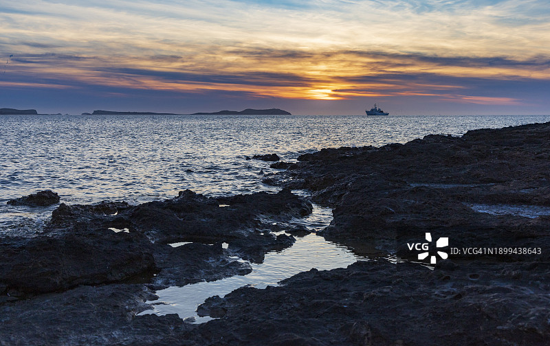 伊维萨岛的日落图片素材