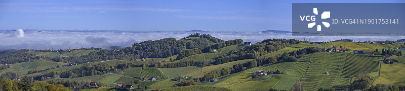 从奥地利施蒂利亚州加姆利茨的卢贝科格尔看到的景色图片素材