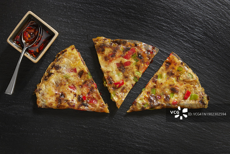 脆皮越南米纸煎蛋卷图片素材