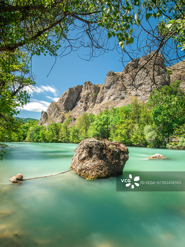 土耳其通杰利海中岩石美景图片素材