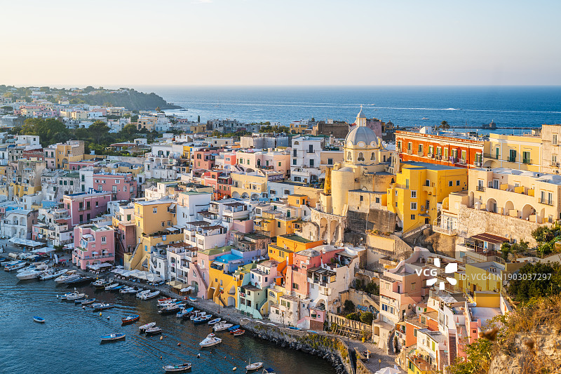 意大利普罗奇达岛科里切拉渔村图片素材